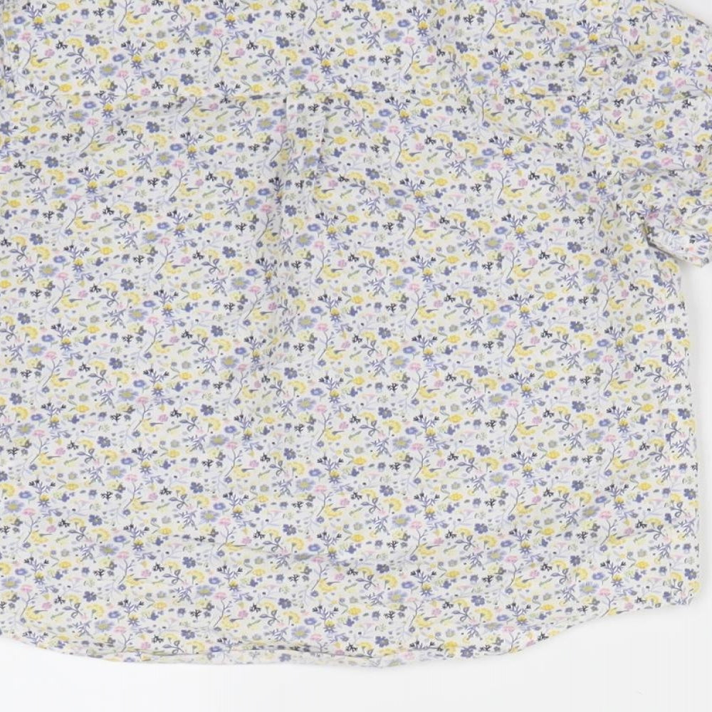 Brand and care label for Preworn boys’ white floral basic button-up, size 3-4, years