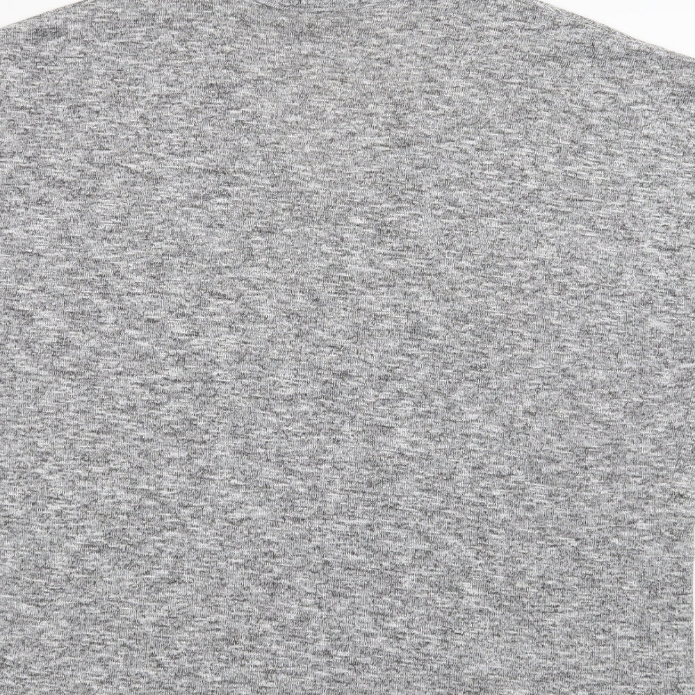 Brand and care label for New Look women’s grey basic t-shirt, size M
