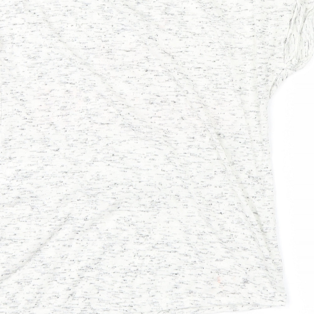 Brand and care label for Souluxe girls’ grey basic t-shirt, size 8-9, years - gym princess