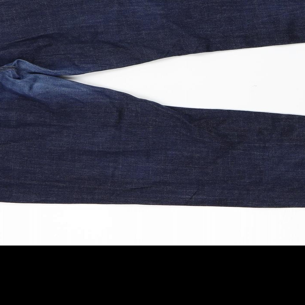 Brand and care label for Uniqlo men’s blue straight jeans, size 30, in, 26-inch leg