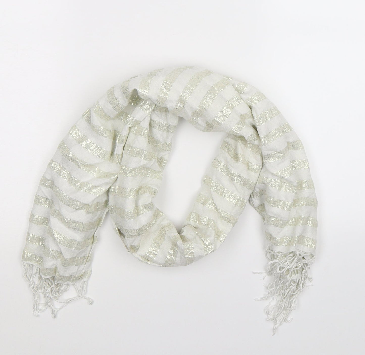 Preworn Womens White Striped Knit Scarf