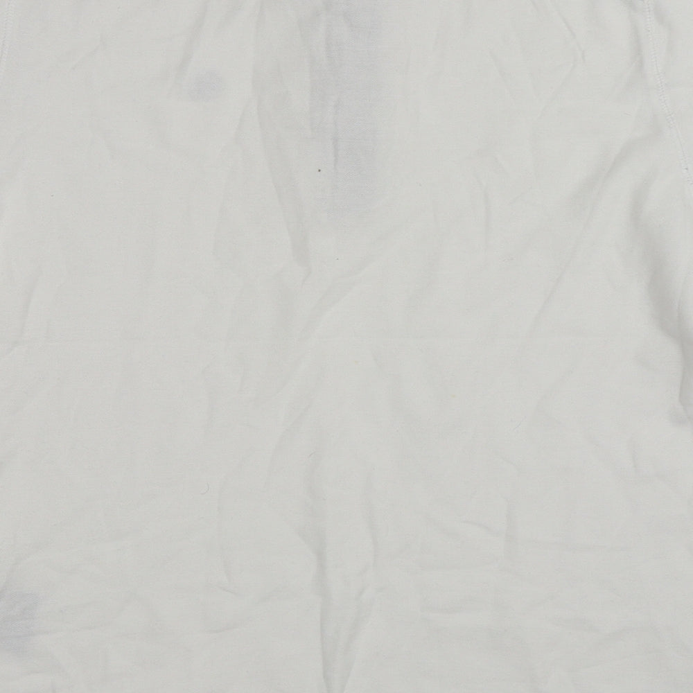 Brand and care label for Duck and Cover men’s white polo, size M