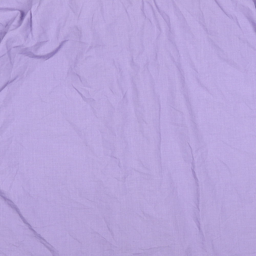 Brand and care label for ESSENTAIL COLLECTION men’s purple button-up, size 44