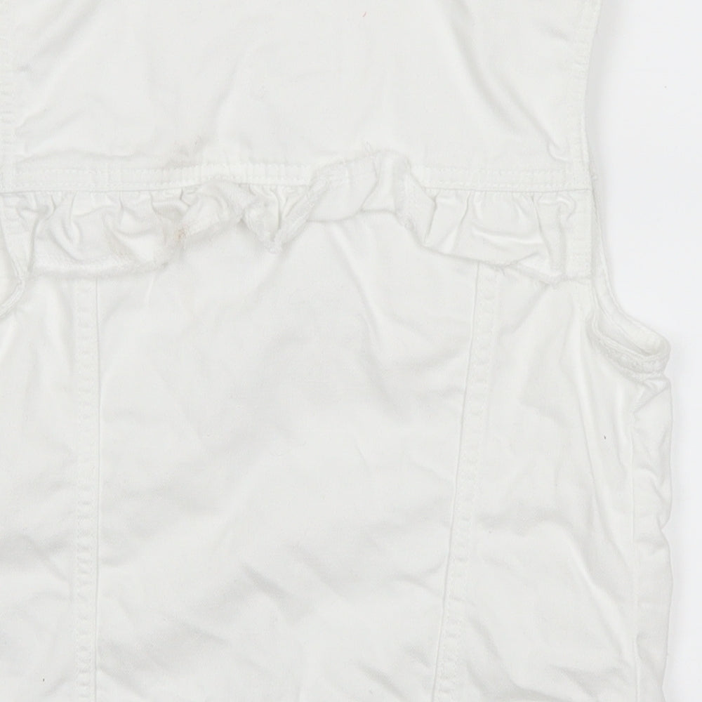 Brand and care label for Gap girls’ white jacket, size XL