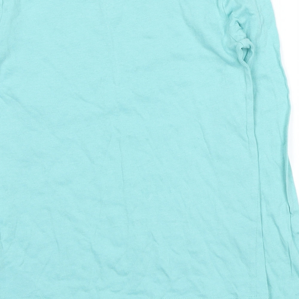 Brand and care label for Gap girls’ blue basic casual, size M