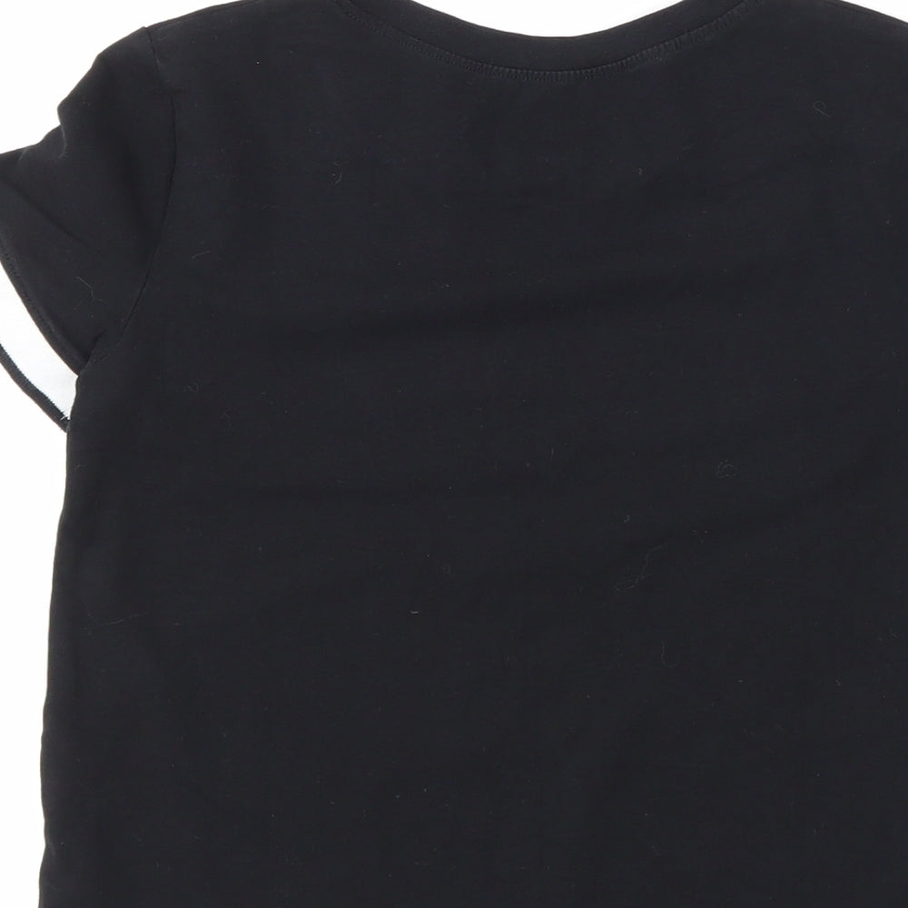 Brand and care label for H&M boys’ black basic t-shirt, size 11-12, years