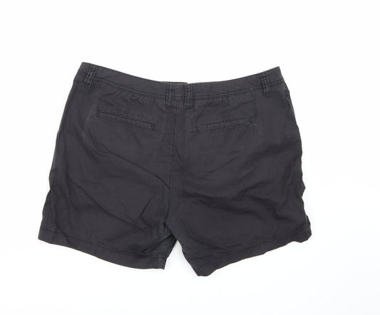 Back view of F&F women’s black chino shorts