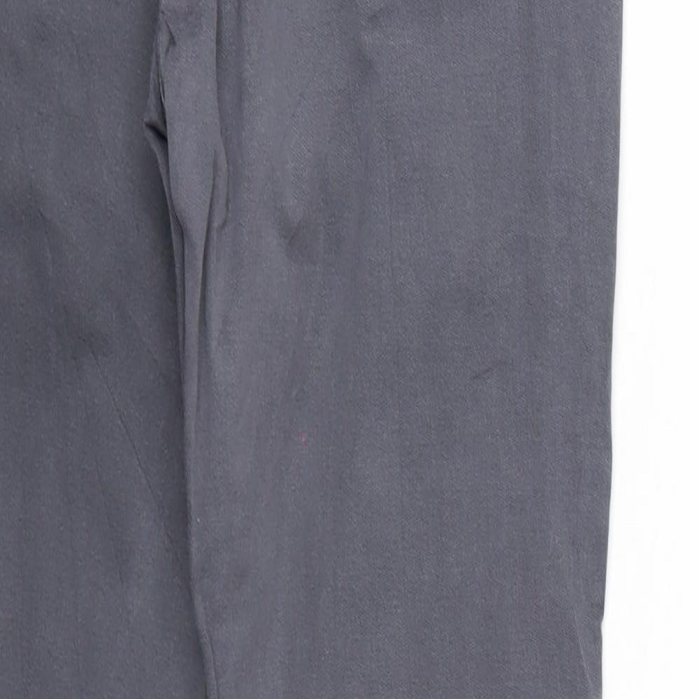 Brand and care label for Signal women’s grey straight jeans, size UK 30, 30-inch leg