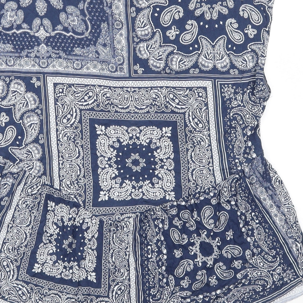 Brand and care label for Pimkie women’s blue paisley basic t-shirt, size M