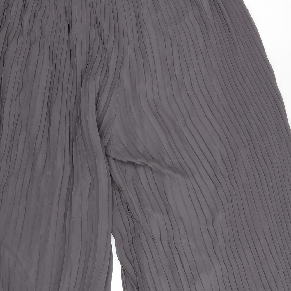 Brand and care label for Preworn women’s grey cropped trousers, size UK 28, in, 20-inch leg
