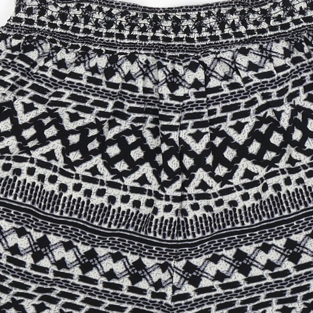 Brand and care label for Brave Soul women’s multicoloured geometric hot pants shorts, size XS