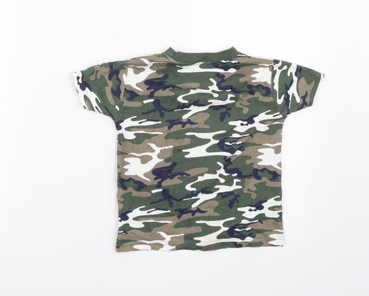 Preworn Boys Green Camouflage Basic T-Shirt Size 2-3 Years