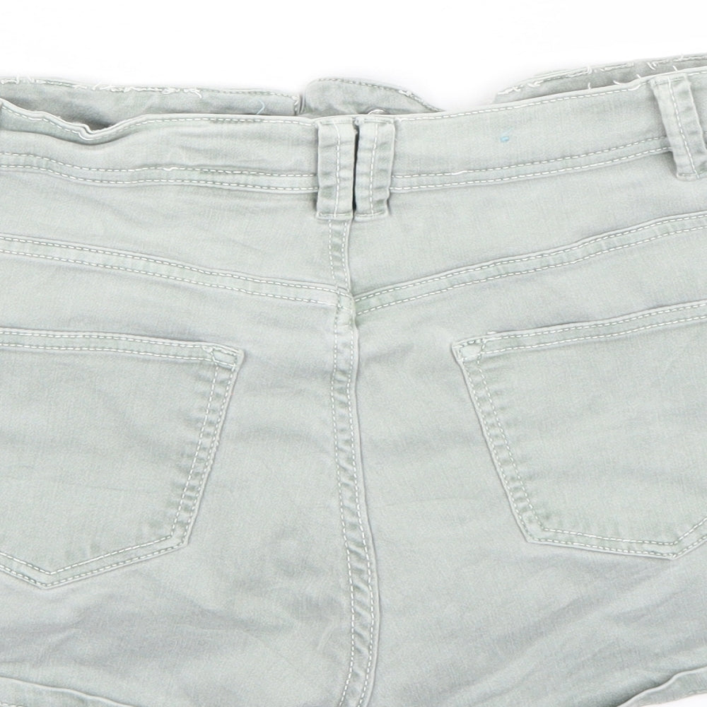 Yes yes Womens Green Bermuda Shorts Size 12