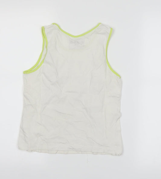 Preworn Girls White Basic T-Shirt Size 6-7 Years