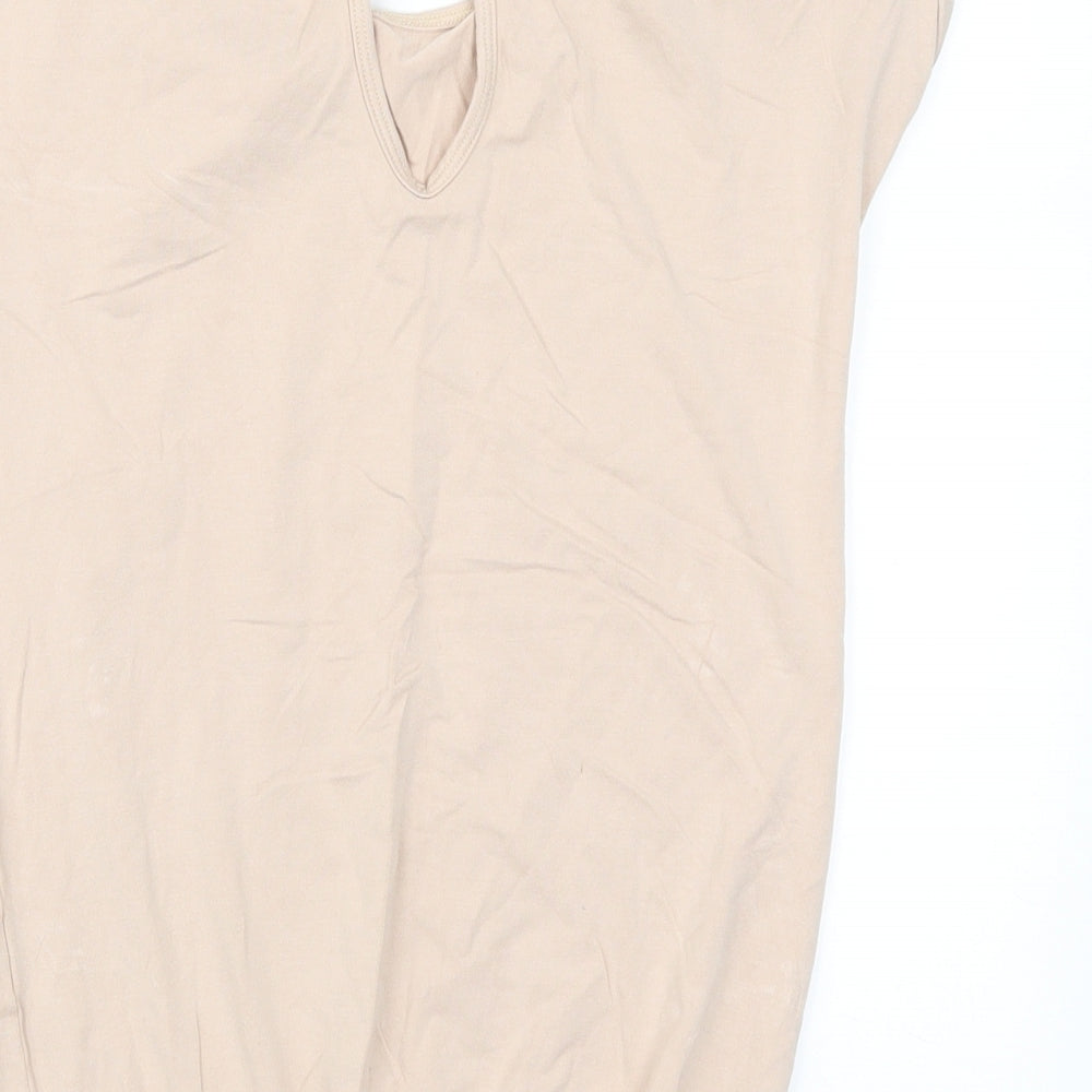 Brand and care label for Style Council women’s pink basic t-shirt, size M