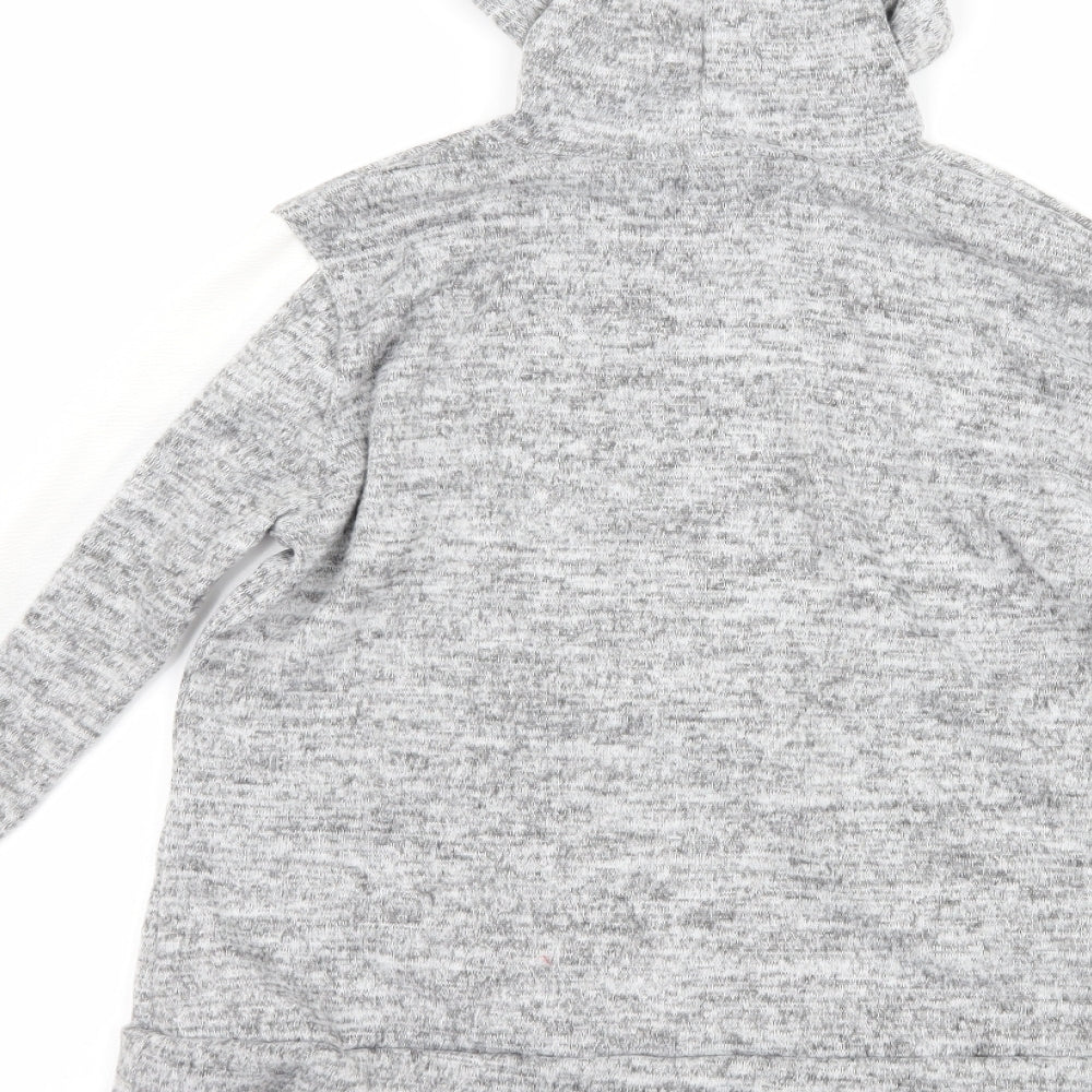Brand and care label for PRETTYLITTLETHING women’s grey pullover hoodie, size UK 6