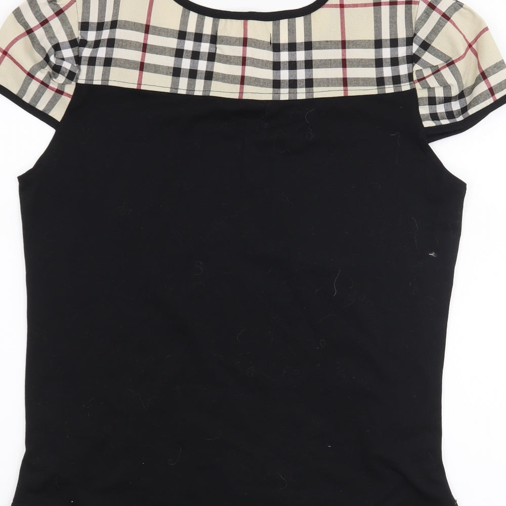 Brand and care label for EVER women’s black check basic t-shirt, size 2XL