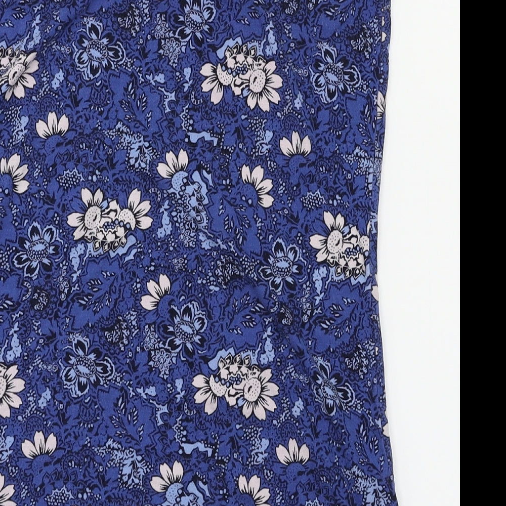 Brand and care label for dunns women’s blue floral basic t-shirt, size S