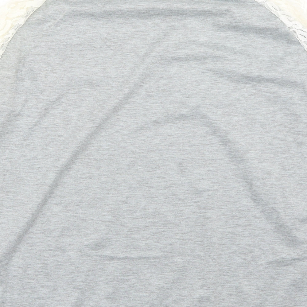 Brand and care label for vague women’s grey basic t-shirt, size XL