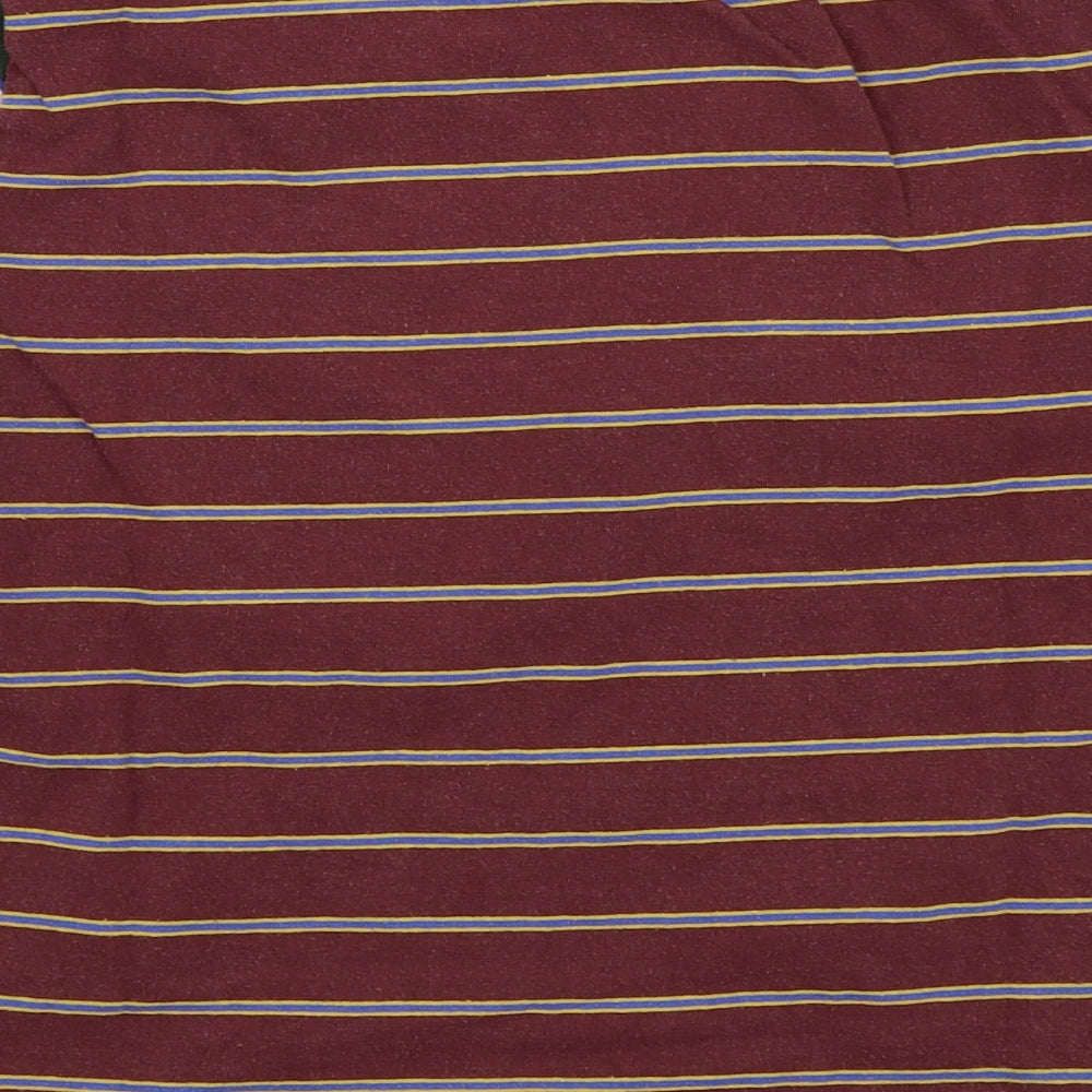 Brand and care label for BDG men’s red striped t-shirt, size S