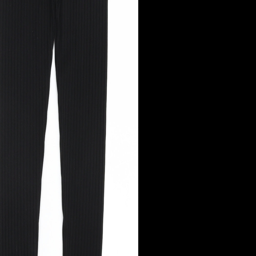 Brand and care label for I SAW IT FIRST women’s black leggings, size UK 6, 29-inch leg