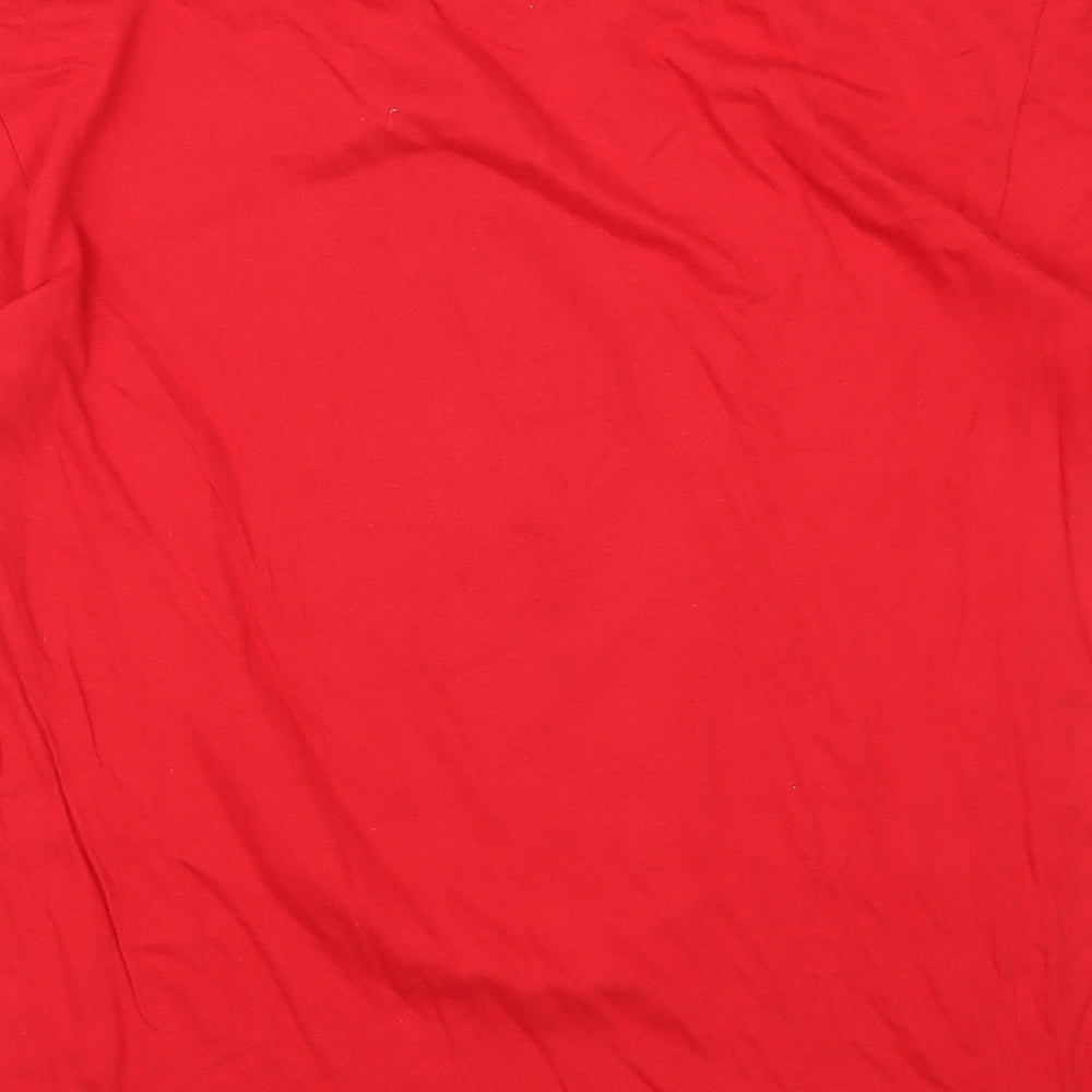 Brand and care label for Casual Classics men’s red t-shirt, size M, - christmas snowman