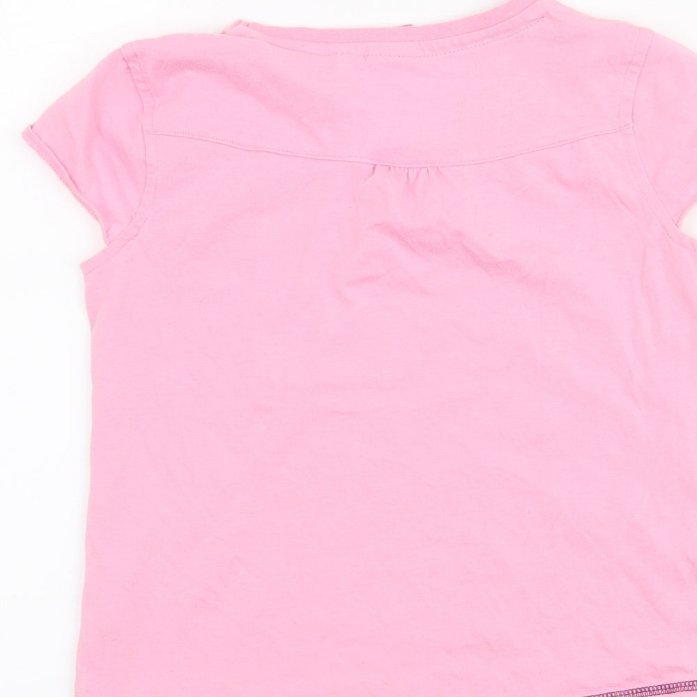 Brand and care label for LA Gear girls’ pink basic t-shirt, size 9-10, years