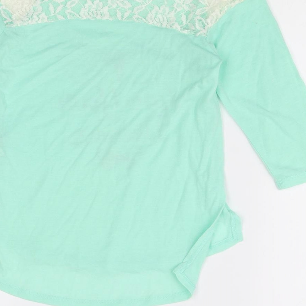 Brand and care label for Mudd girls’ green basic t-shirt, size 10, years