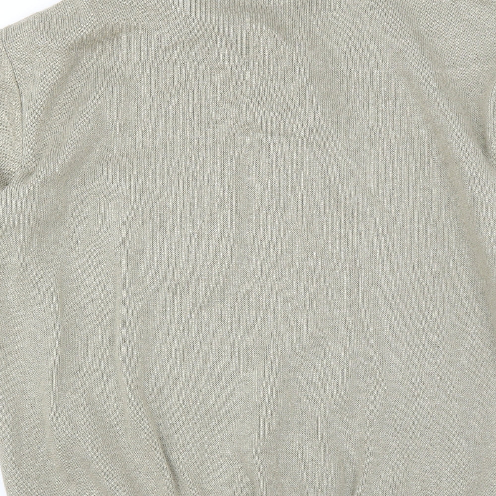 Brand and care label for Daxon men’s green jumper