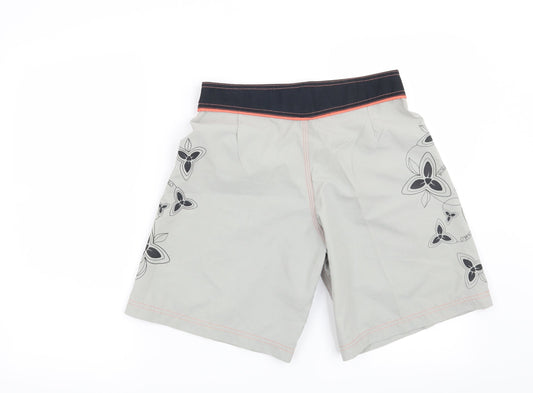 Preworn Womens Grey Floral Bermuda Shorts Size S