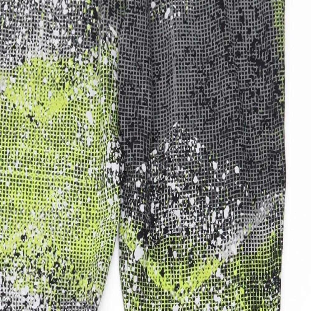 Brand and care label for Forever 21 women’s grey jegging leggings, size L, 25-inch leg