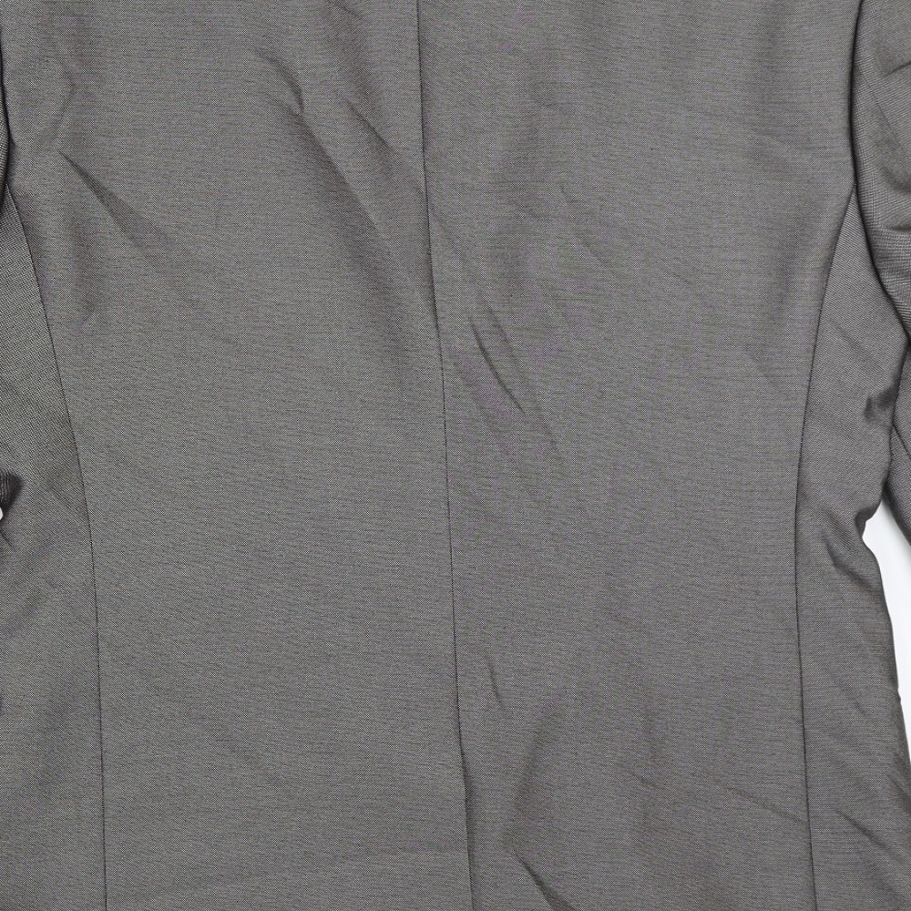 Brand and care label for Taylor & Wright men’s grey jacket blazer, size 40