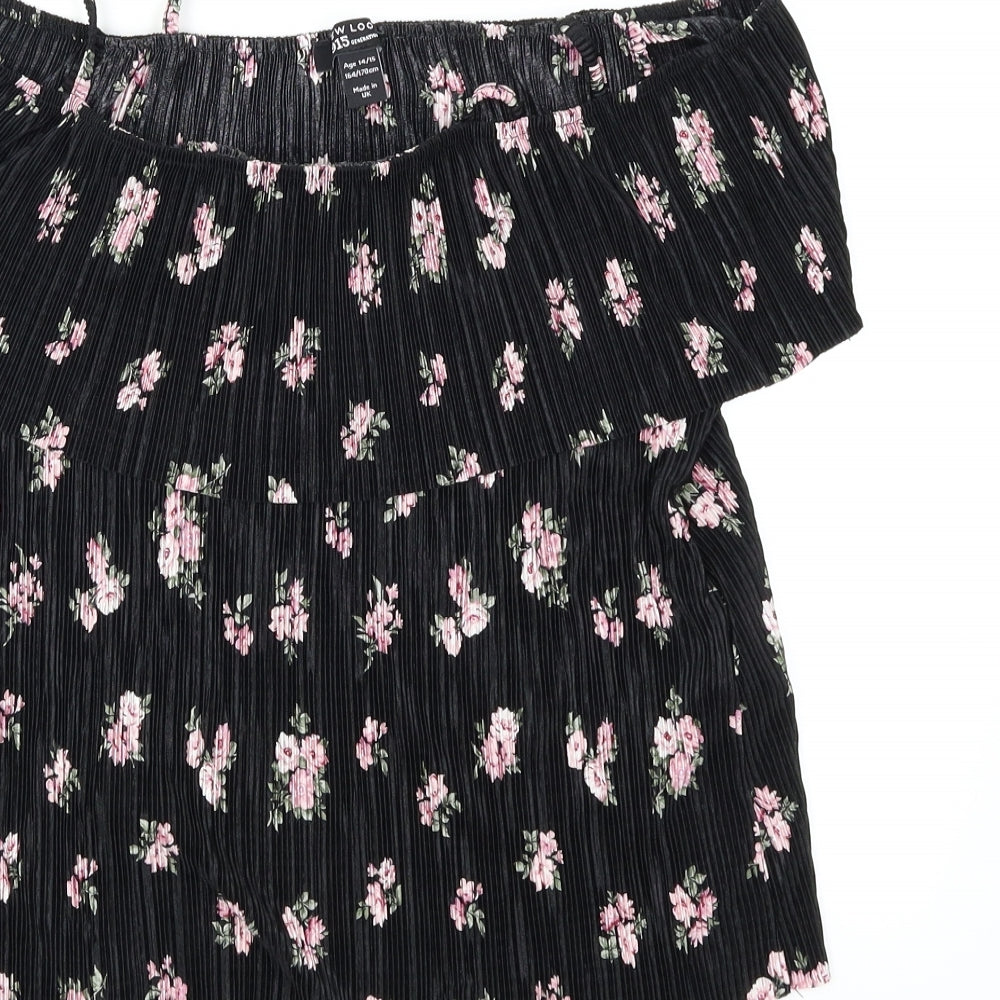 Brand and care label for New Look girls’ black floral basic blouse, size 14-15, years