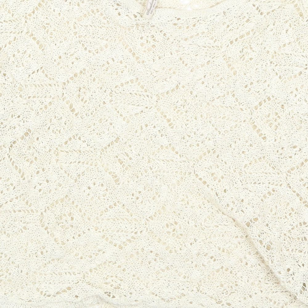 Brand and care label for Stradivarius women’s white jumper, size UK 16