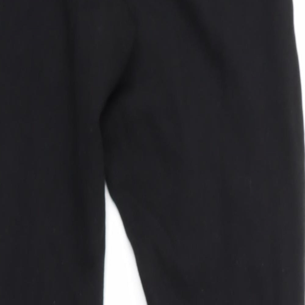 Brand and care label for New Look women’s black sweatpants, size UK 8, 26-inch leg