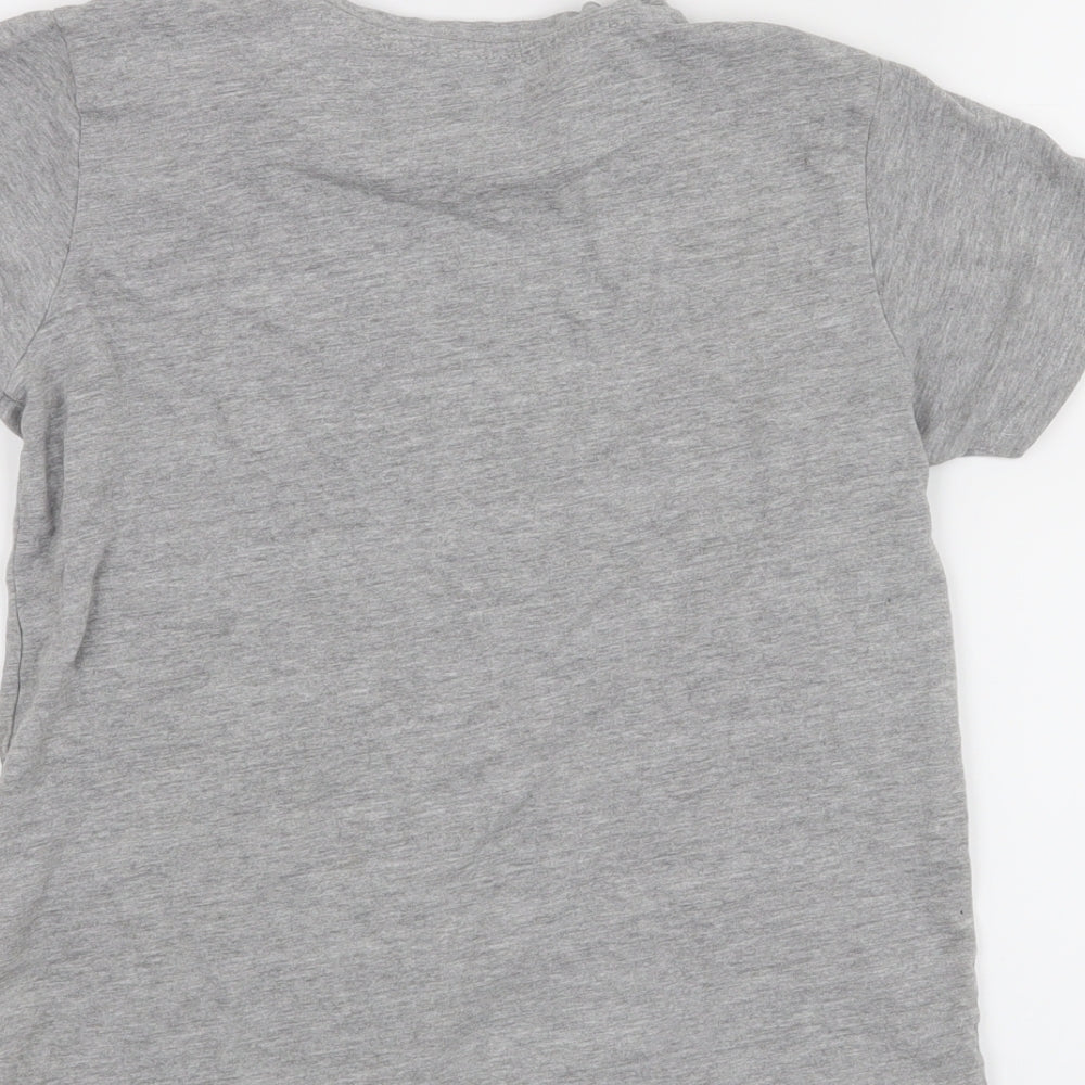 Brand and care label for Primark boys’ grey basic t-shirt, size 9-10, years