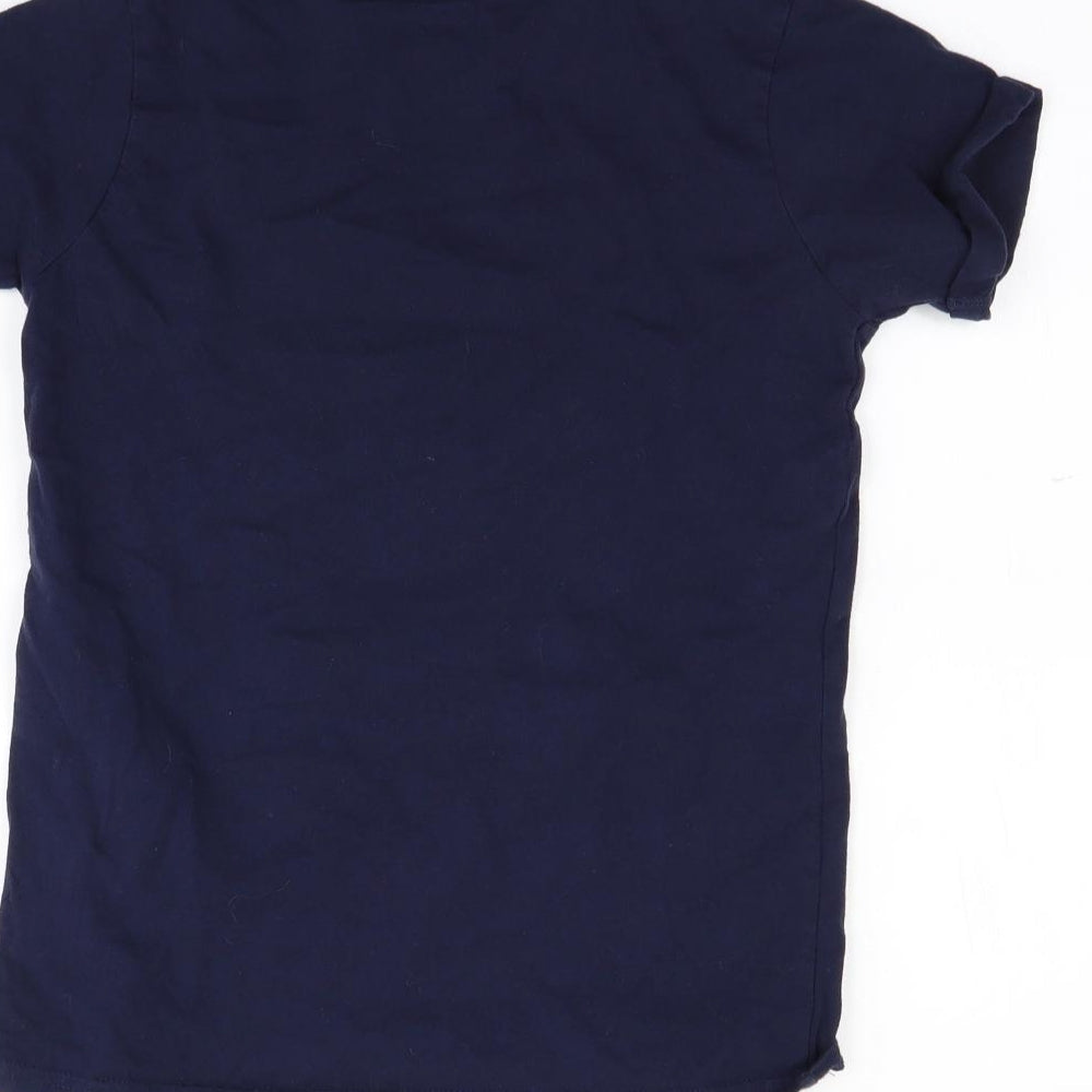 Brand and care label for YD girls’ blue basic t-shirt, size 12, years