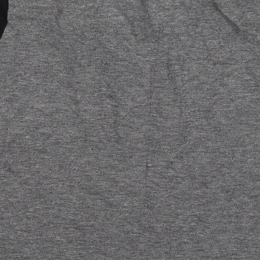 Brand and care label for Rebel boys’ grey basic polo, size 4-5, years