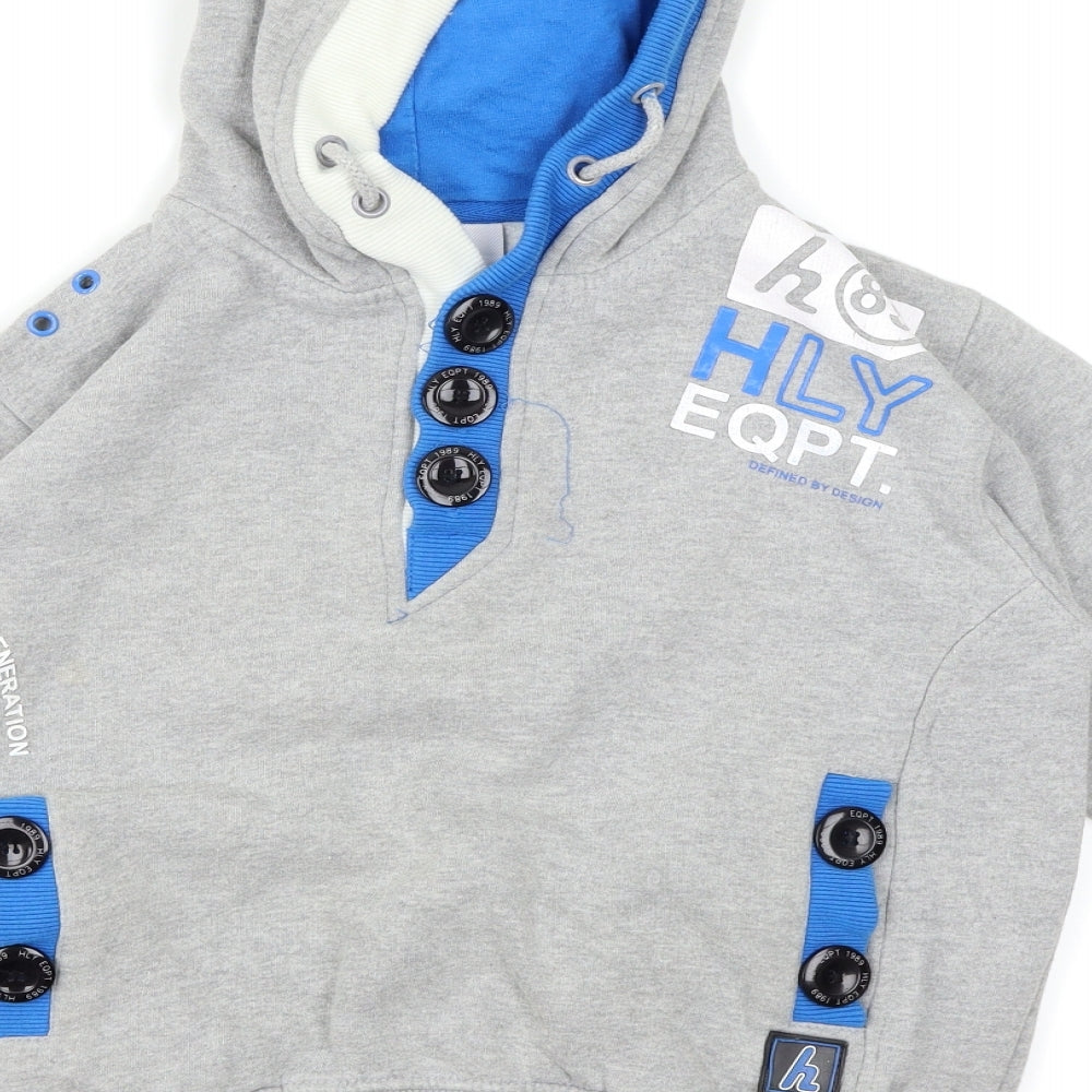 Brand and care label for HLY EQPT. boys’ grey pullover hoodie, size 9-10, years