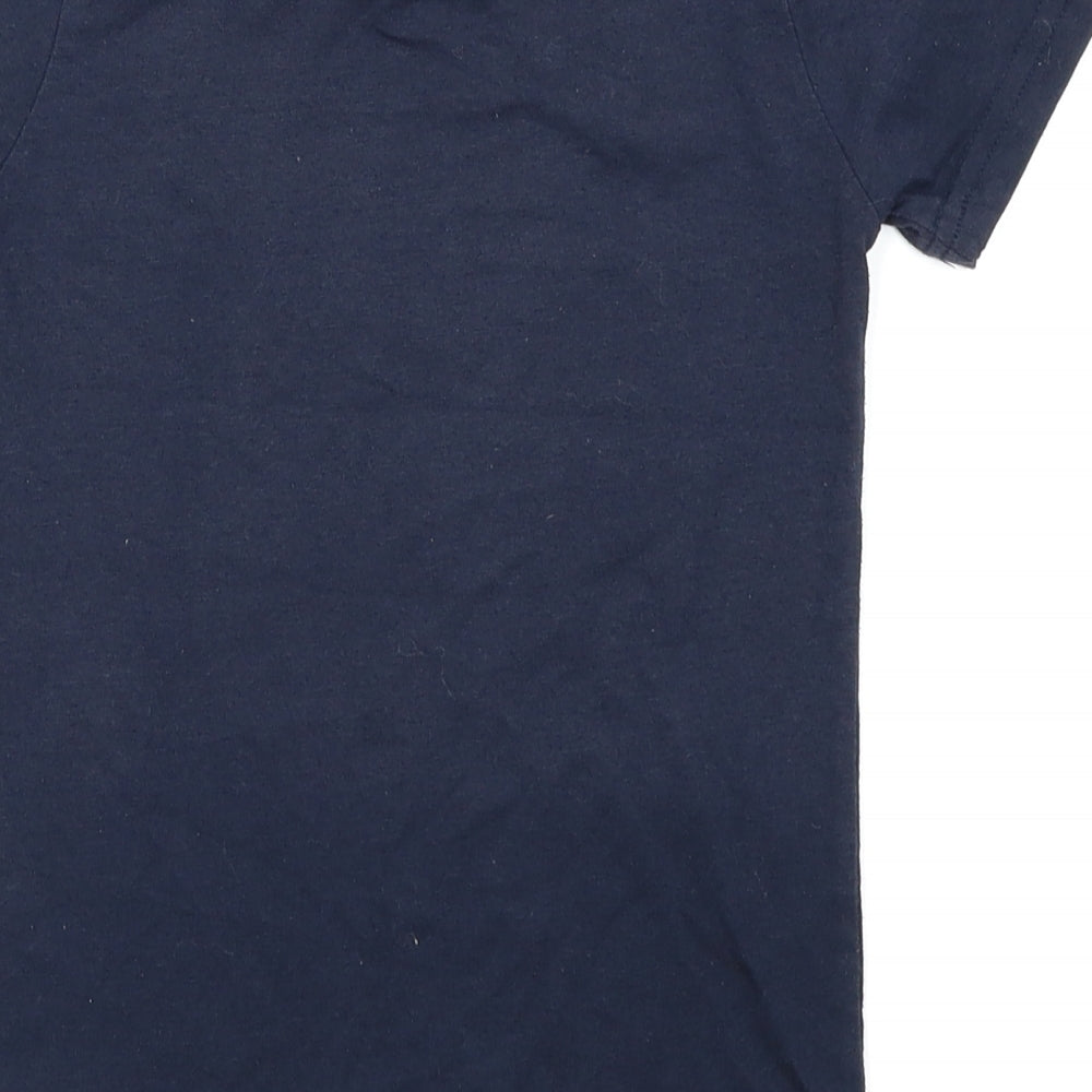 Brand and care label for Beverly Hills boys’ blue basic t-shirt, size 7-8, years