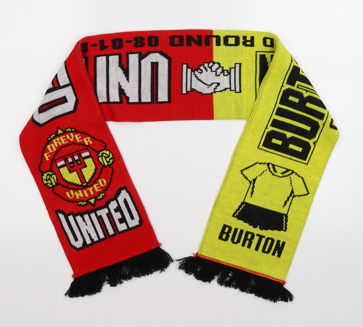 Front view of Preworn men’s red geometric knit scarf one size - manchester united football club