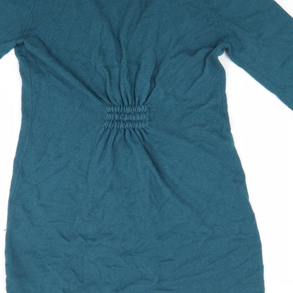 Brand and care label for Preworn women’s green jumper, size M