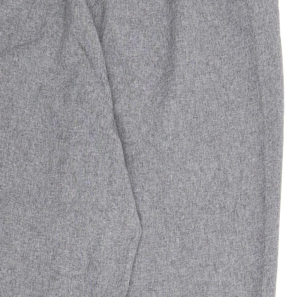 Brand and care label for Le Bon Marché women’s grey capri trousers, size UK 20, 24-inch leg