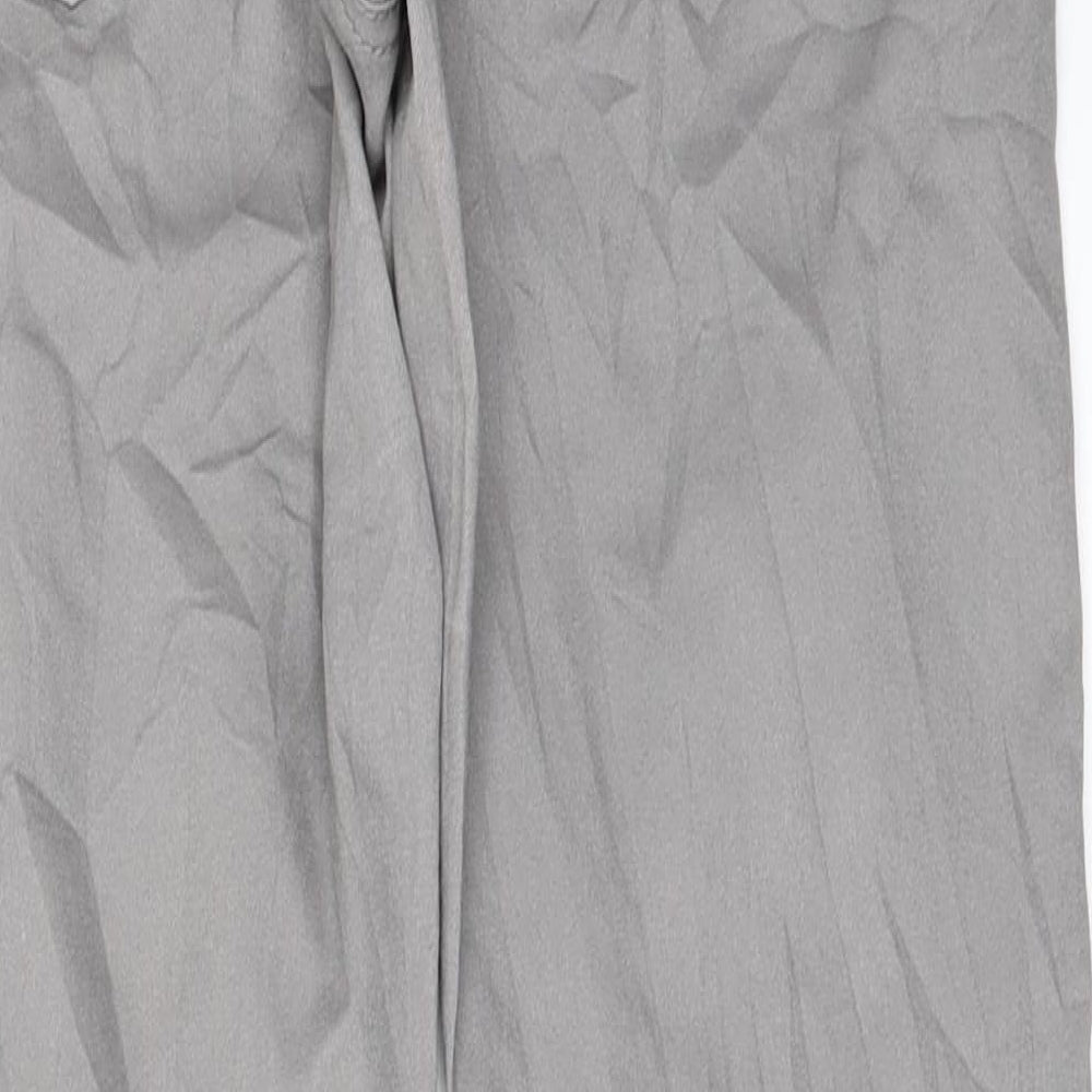 Brand and care label for Bikbok women’s grey denim capri jeans, size S, 28-inch leg