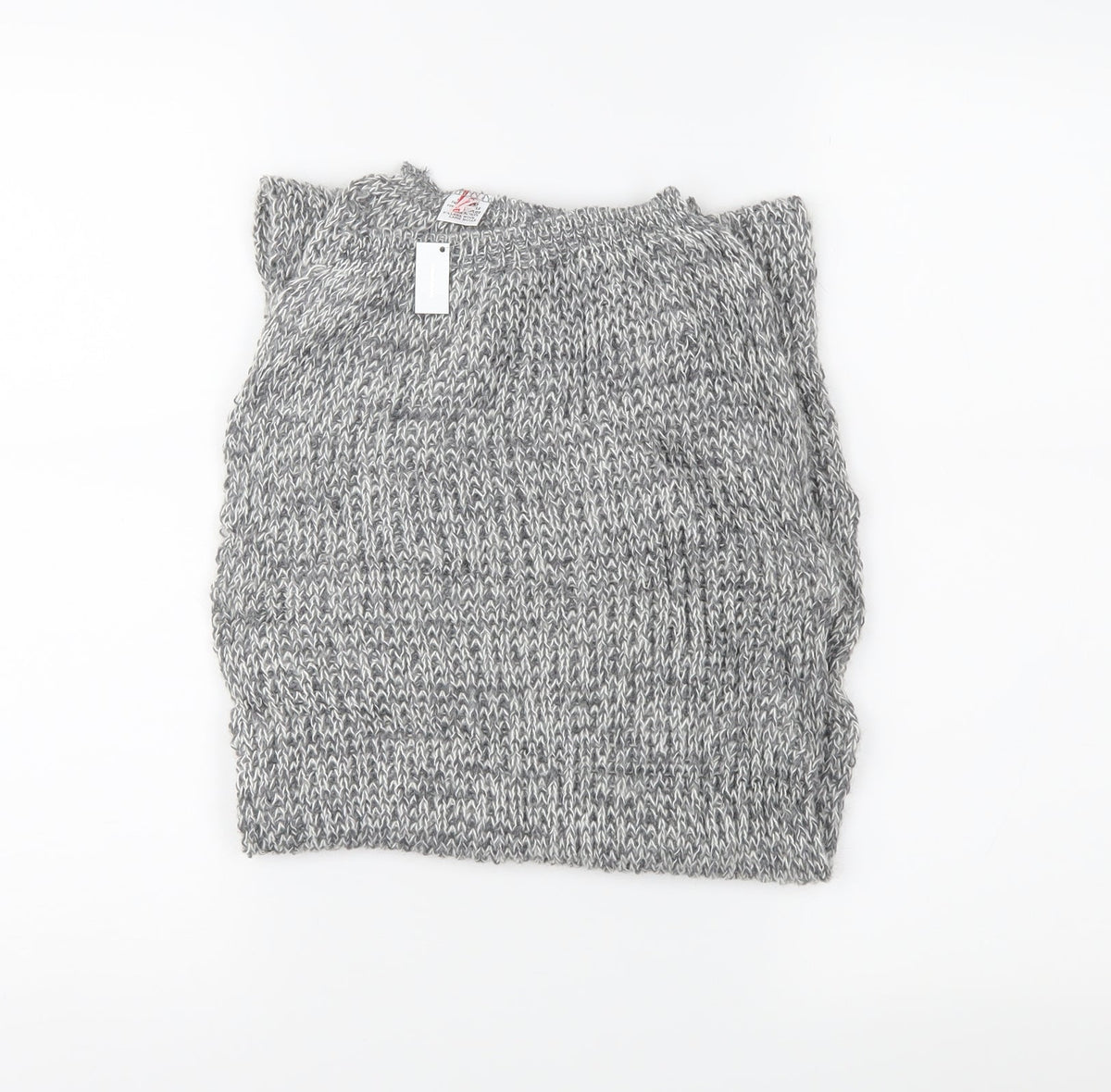 Front view of colours & beauty women’s grey scarf