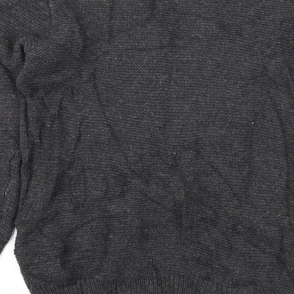 Brand and care label for Cedarwood State men’s green knit jumper, size M, - ribbed