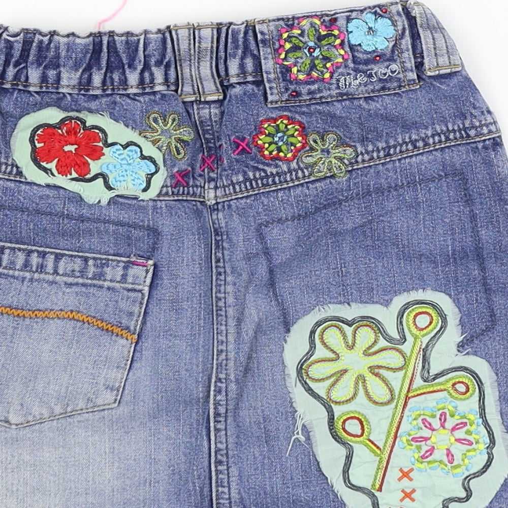 Brand and care label for Me Too girls’ blue floral denim a-line skirt, size 6, years