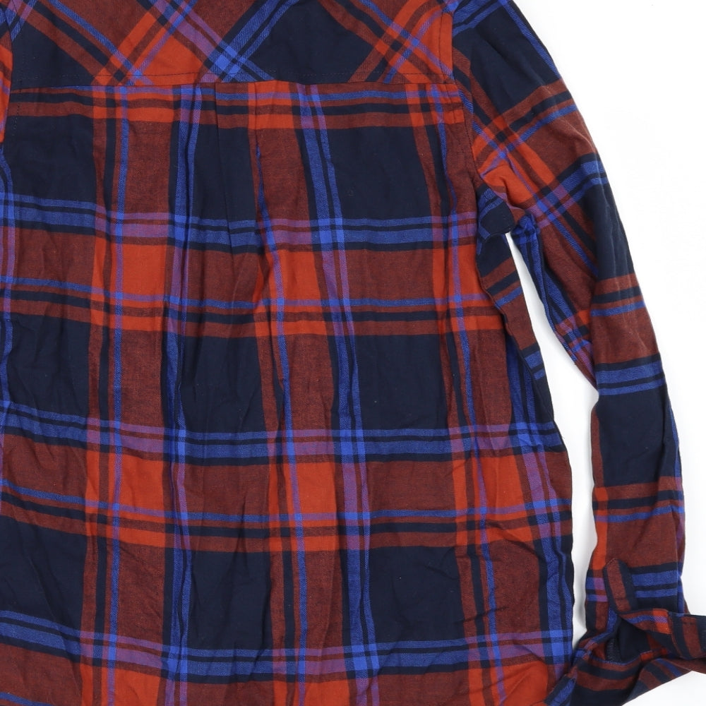 Brand and care label for New Look women’s blue check basic blouse, size UK 6