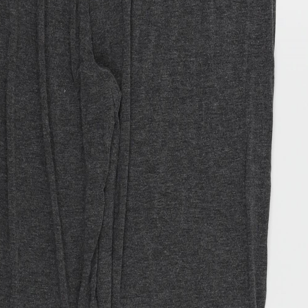 Brand and care label for love yours women’s grey capri leggings, size L, 28-inch leg