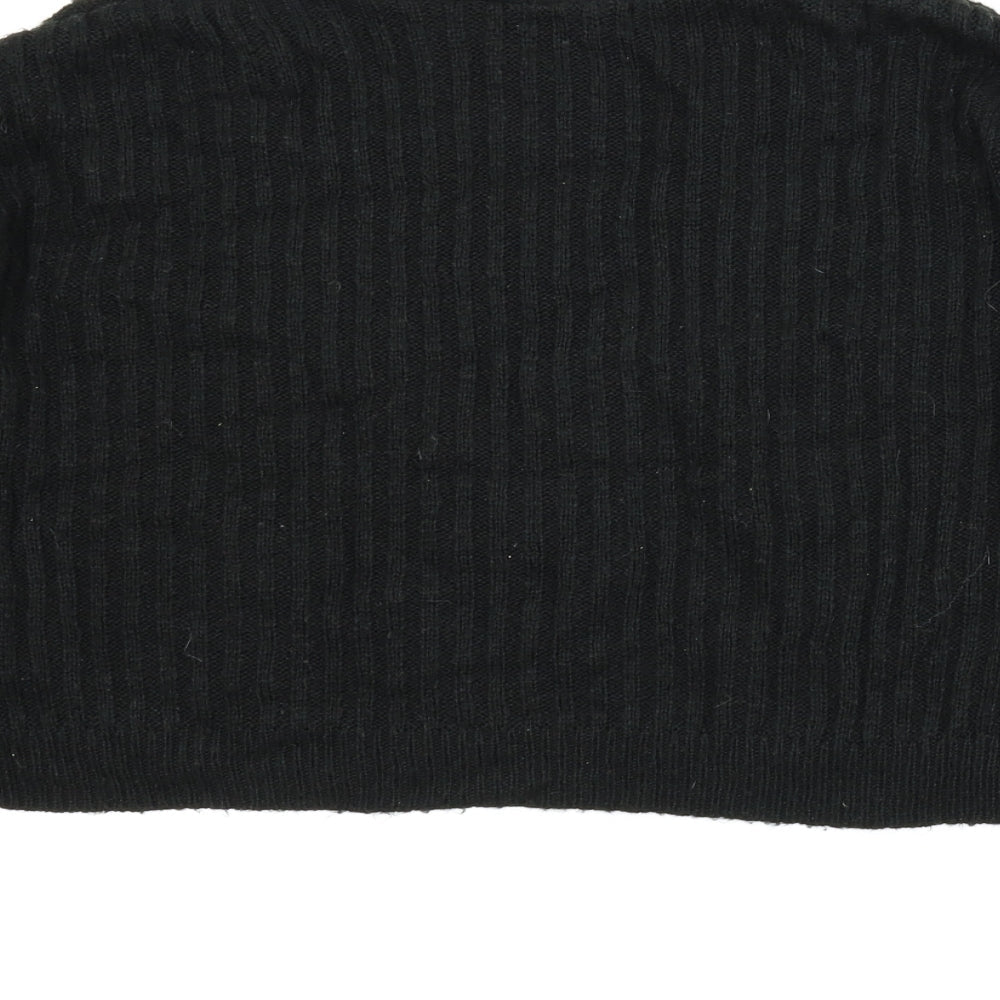 Brand and care label for New Look women’s black jumper, size M